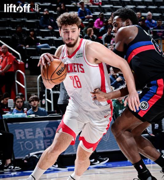 火箭双核不默契惨败湖人 申京复出难挽颓势