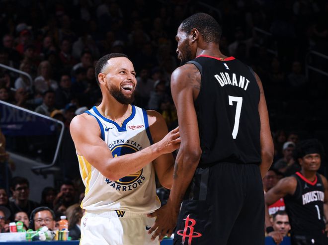 库里复出难挽勇士颓势，季后赛前景堪忧